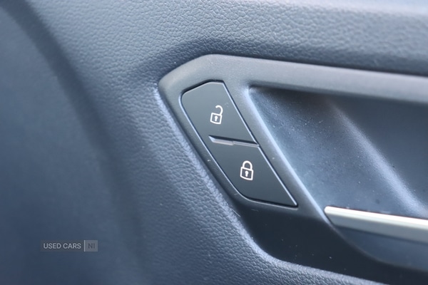 Used Volkswagen T-Roc 2023 for sale - 76646825: Photo 31