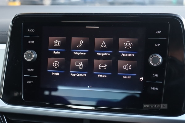 Used Volkswagen T-Roc 2023 for sale - 76646825: Photo 35