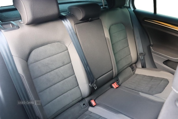 Used Volkswagen Golf 2020 for sale - 76350175: Photo 14