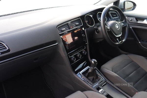 Used Volkswagen Golf 2020 for sale - 76350175: Photo 2