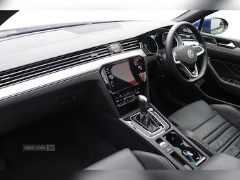 Used Volkswagen Passat 2022 for sale - 76500280: Photo