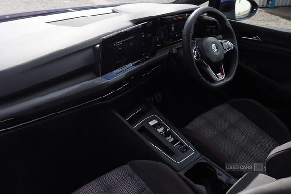 Used Volkswagen Golf 2021 for sale - 76318627: Photo 2