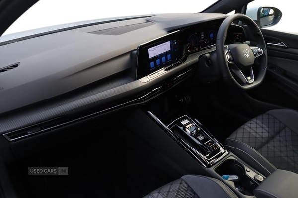 Used Volkswagen Golf 2023 for sale - 76840223: Photo 2