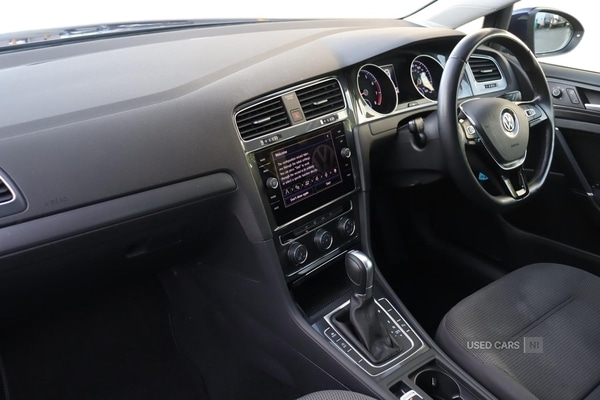 Used Volkswagen Golf 2019 for sale - 76840233: Photo 2