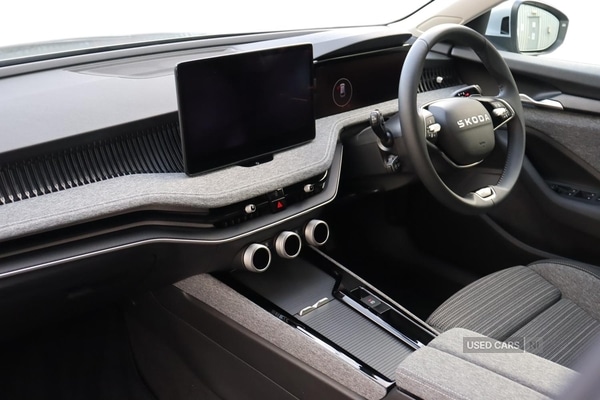 Used Skoda Superb 2025 for sale - 76593263: Photo 2