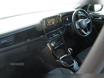 Used Volkswagen T-Roc 2023 for sale - 78388499: Photo