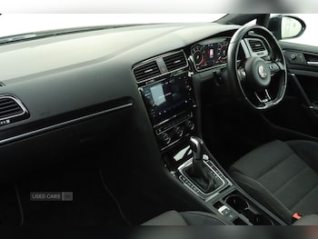 Used Volkswagen Golf 2019 for sale - 77769936: Photo