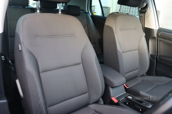 Used Volkswagen Golf 2019 for sale - 76914066: Photo 27