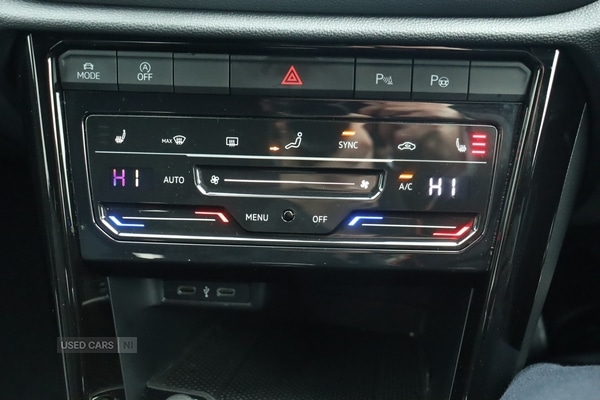 Used Volkswagen T-Roc 2023 for sale - 77684545: Photo 28