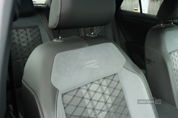 Used Volkswagen T-Roc 2023 for sale - 77684545: Photo 32