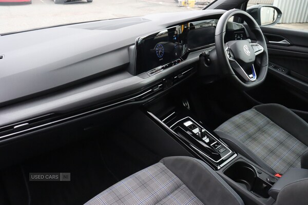 Used Volkswagen Golf 2023 for sale - 75014580: Photo 2