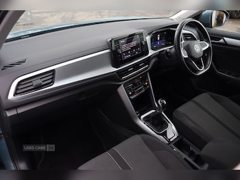 Used Volkswagen T-Roc 2023 for sale - 75928772: Photo