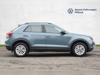 Used Volkswagen T-Roc 2023 for sale - 75928772: Photo
