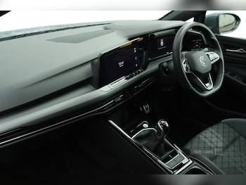 Used Volkswagen Golf 2024 for sale - 78517849: Photo