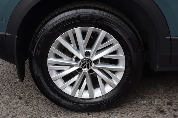 Used Volkswagen T-Roc 2023 for sale - 76965797: Photo 12