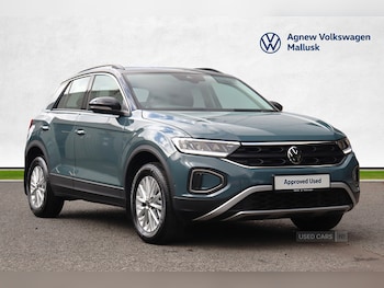 Used Volkswagen T-Roc 2023 for sale - 76965797: Photo