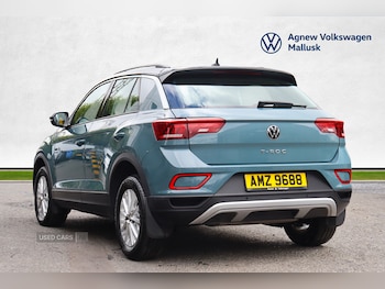 Used Volkswagen T-Roc 2023 for sale - 76965797: Photo