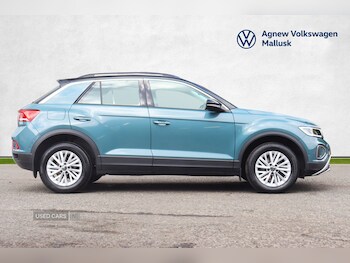Used Volkswagen T-Roc 2023 for sale - 76965797: Photo