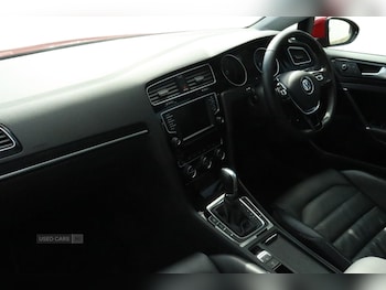 Used Volkswagen Golf 2017 for sale - 79497568: Photo