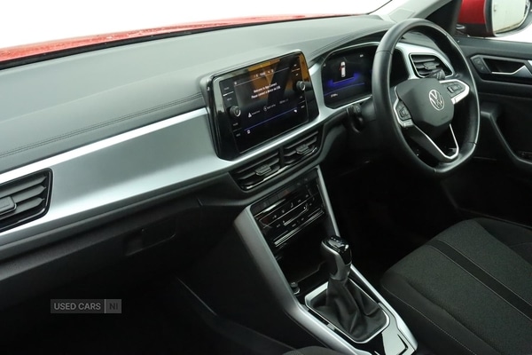 Used Volkswagen T-Roc 2023 for sale - 78215361: Photo 2