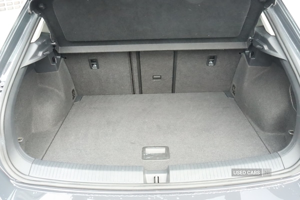 Used Volkswagen T-Roc 2019 for sale - 77697100: Photo 10