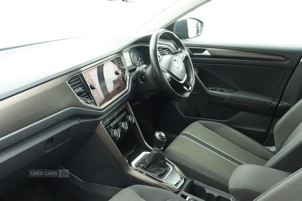 Used Volkswagen T-Roc 2019 for sale - 77697100: Photo 2