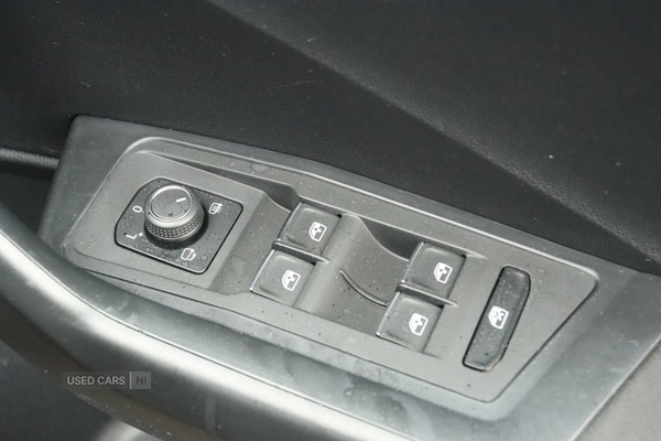 Used Volkswagen T-Roc 2019 for sale - 77697100: Photo 32