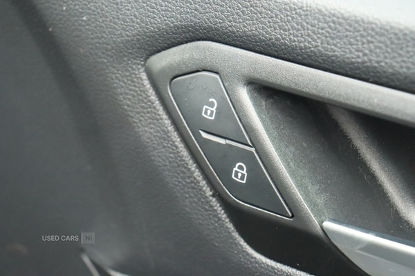 Used Volkswagen T-Roc 2019 for sale - 77697100: Photo 33