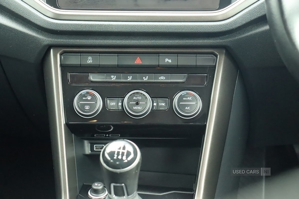 Used Volkswagen T-Roc 2019 for sale - 77697100: Photo 35