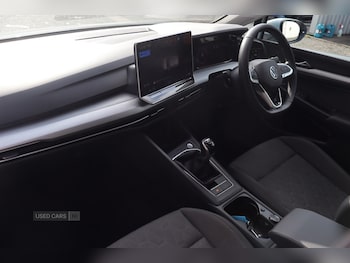 Used Volkswagen Golf 2024 for sale - 75942417: Photo