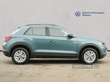 Used Volkswagen T-Roc 2023 for sale - 78363180: Photo