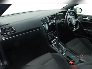 Used Volkswagen Golf 2019 for sale - 78677128: Photo