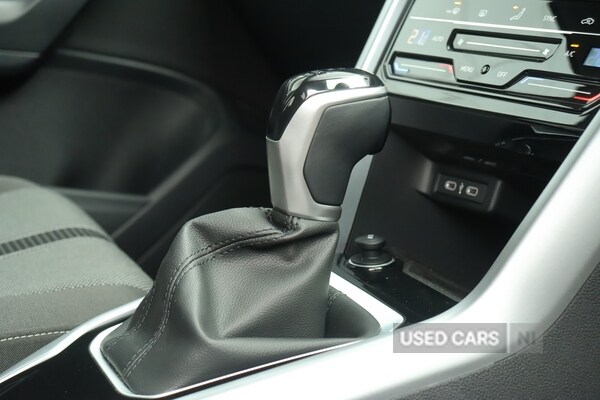 Used Volkswagen T-Roc 2025 for sale - 77840245: Photo 15