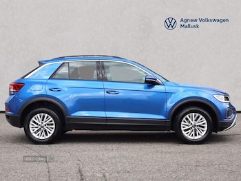 Used Volkswagen T-Roc 2023 for sale - 76201895: Photo 4