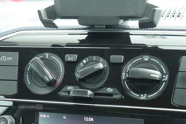 Used Volkswagen up! 2023 for sale - 78205903: Photo 28