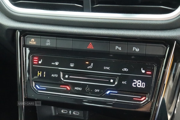 Used Volkswagen T-Roc 2023 for sale - 77982814: Photo 28