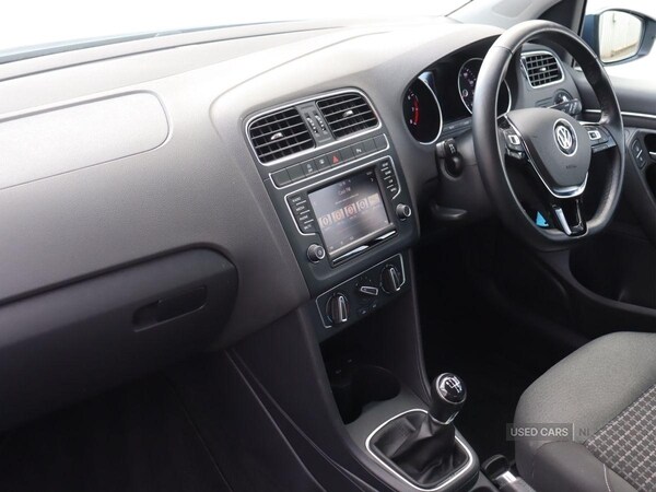 Used Volkswagen Polo 2016 for sale - 76201876: Photo 2