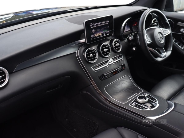 Used Mercedes-Benz GLC 2018 for sale - 76228430: Photo 2