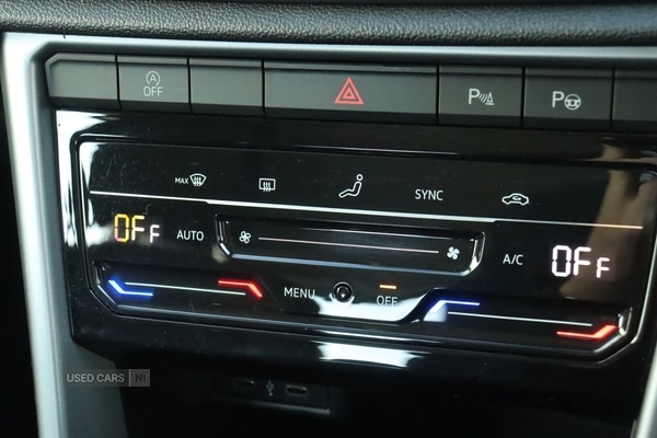 Used Volkswagen T-Roc 2023 for sale - 78215370: Photo 27