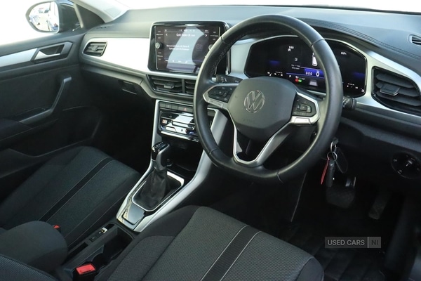 Used Volkswagen T-Roc 2023 for sale - 78215370: Photo 6