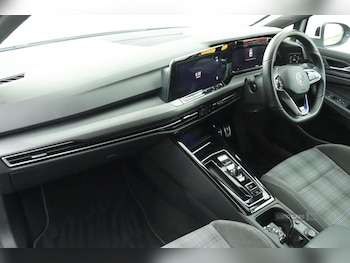 Used Volkswagen Golf 2023 for sale - 79465613: Photo