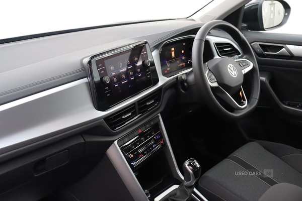 Used Volkswagen T-Roc 2024 for sale - 75979105: Photo 2