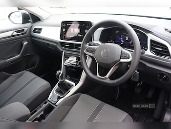 Used Volkswagen T-Roc 2024 for sale - 75979105: Photo 4