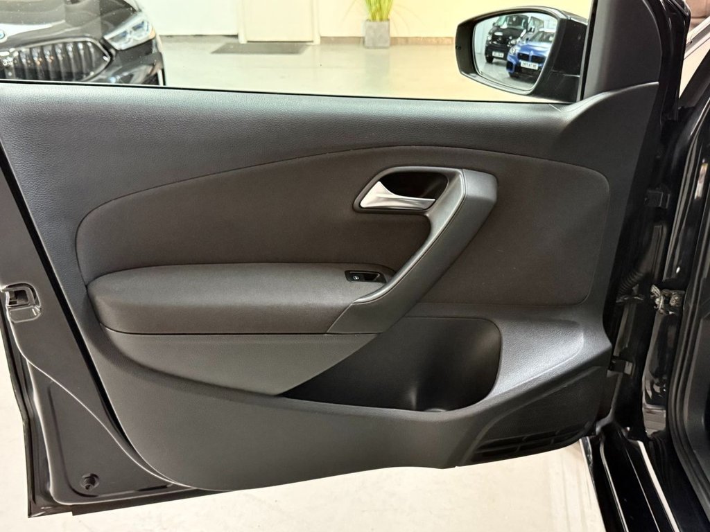 Used Volkswagen Polo 2011 for sale - 78110493: Photo 40