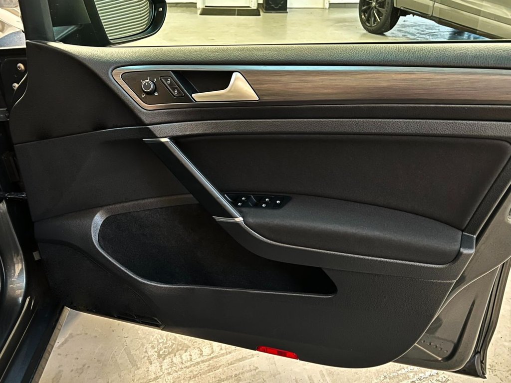 Used Volkswagen Golf 2018 for sale - 77332521: Photo 24