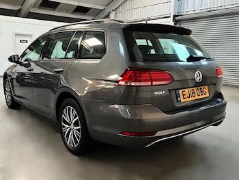 Used Volkswagen Golf 2018 for sale - 77332521: Photo
