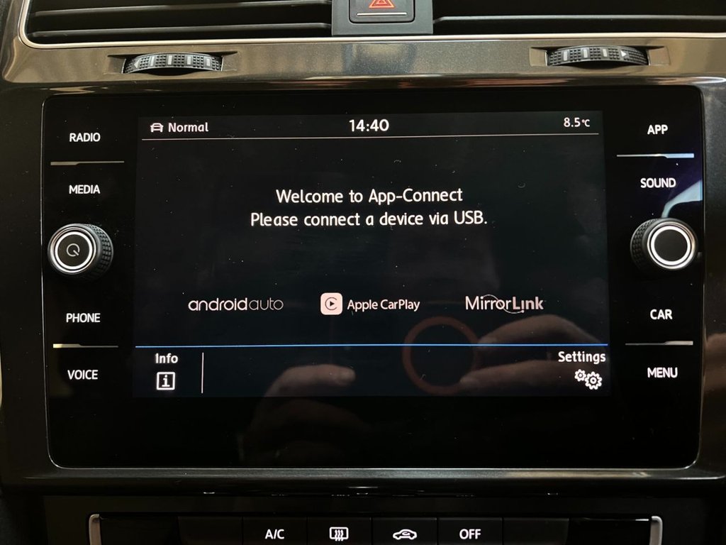 Used Volkswagen Golf 2018 for sale - 77332521: Photo 34