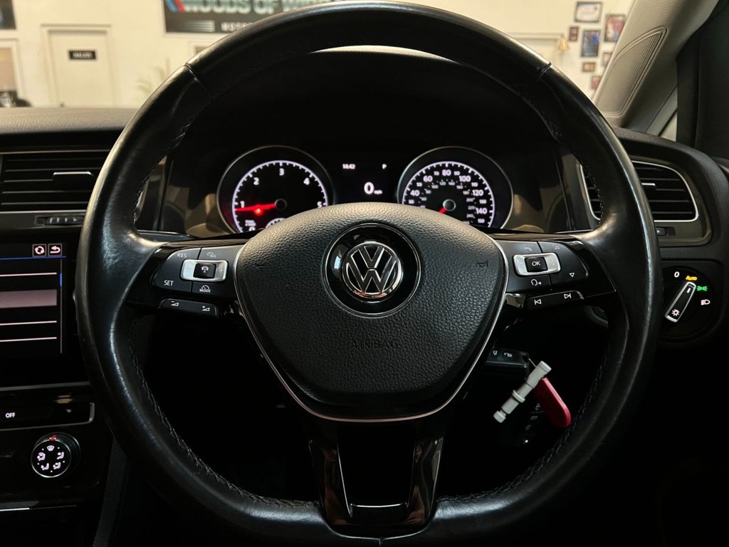 Used Volkswagen Golf 2018 for sale - 77332521: Photo 36