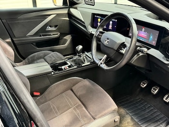 Used Vauxhall Astra 2023 for sale - 79022318: Photo