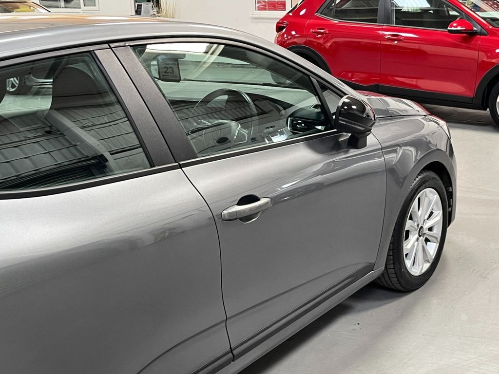 Used Renault Clio 2024 for sale - 77332508: Photo 31